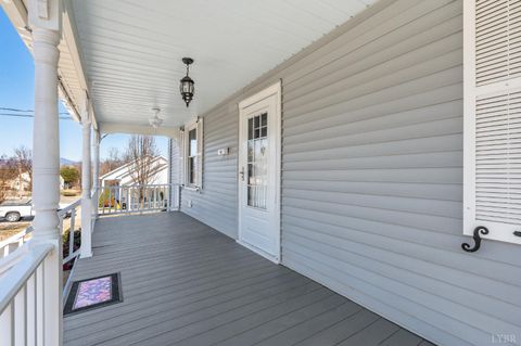Tiny photo for 607 Vine St St, Bedford, VA 24523 (MLS # 364494)