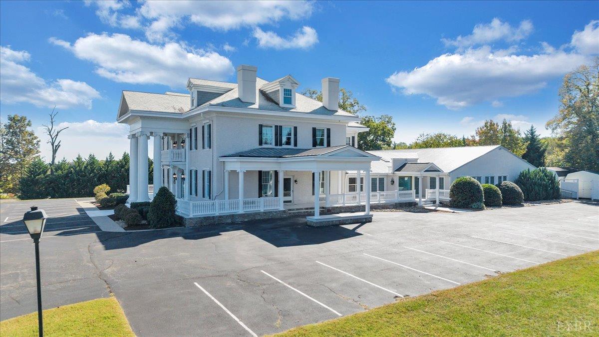 Bedford, Virginia 24523, United States, ,Commercial,Active,239733