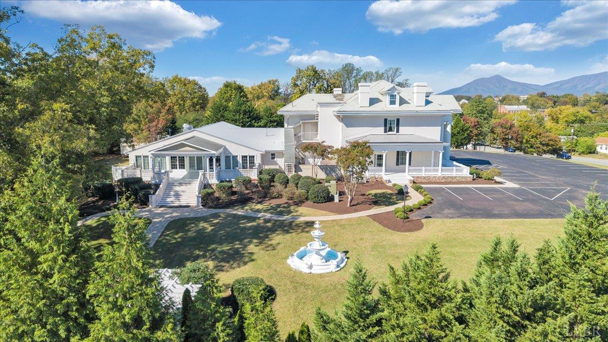 Bedford, Virginia 24523, United States, ,Commercial,Active,239733