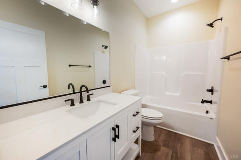 Tiny photo for 520 Raflo Place Avenue, Bedford, VA 24523 (MLS # 363823)