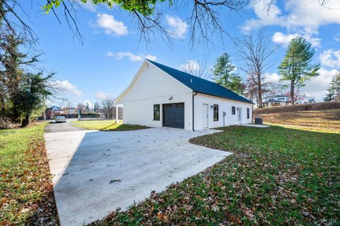 Photo of 520 Raflo Avenue, Bedford, VA 24523 (MLS # 363823)