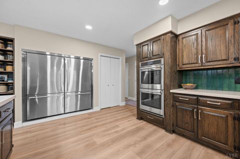 Tiny photo for 405 Meadowridge Drive, Lynchburg, VA 24503 (MLS # 362906)