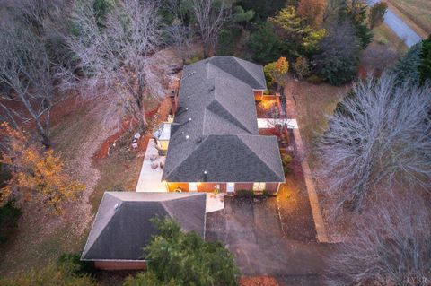 Tiny photo for 405 Meadowridge Drive, Lynchburg, VA 24503 (MLS # 362906)