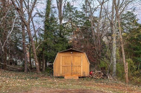 Tiny photo for 405 Meadowridge Drive, Lynchburg, VA 24503 (MLS # 362906)