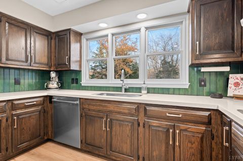 Tiny photo for 405 Meadowridge Drive, Lynchburg, VA 24503 (MLS # 362906)