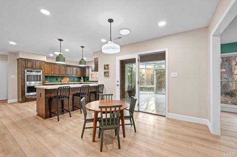 Tiny photo for 405 Meadowridge Drive, Lynchburg, VA 24503 (MLS # 362906)