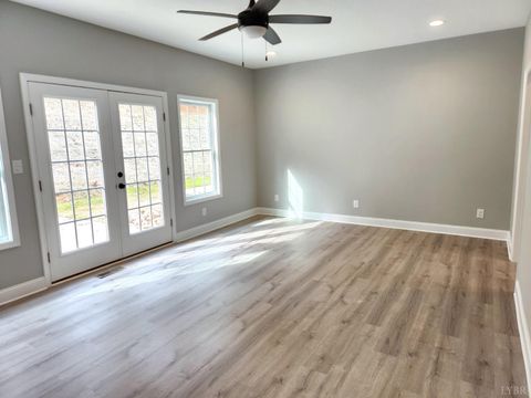 Tiny photo for 3008 Hill Street #408, Lynchburg, VA 24501 (MLS # 362528)
