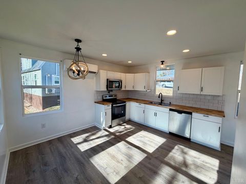 Tiny photo for 630 Selene Street, Lynchburg, VA 24502 (MLS # 364133)