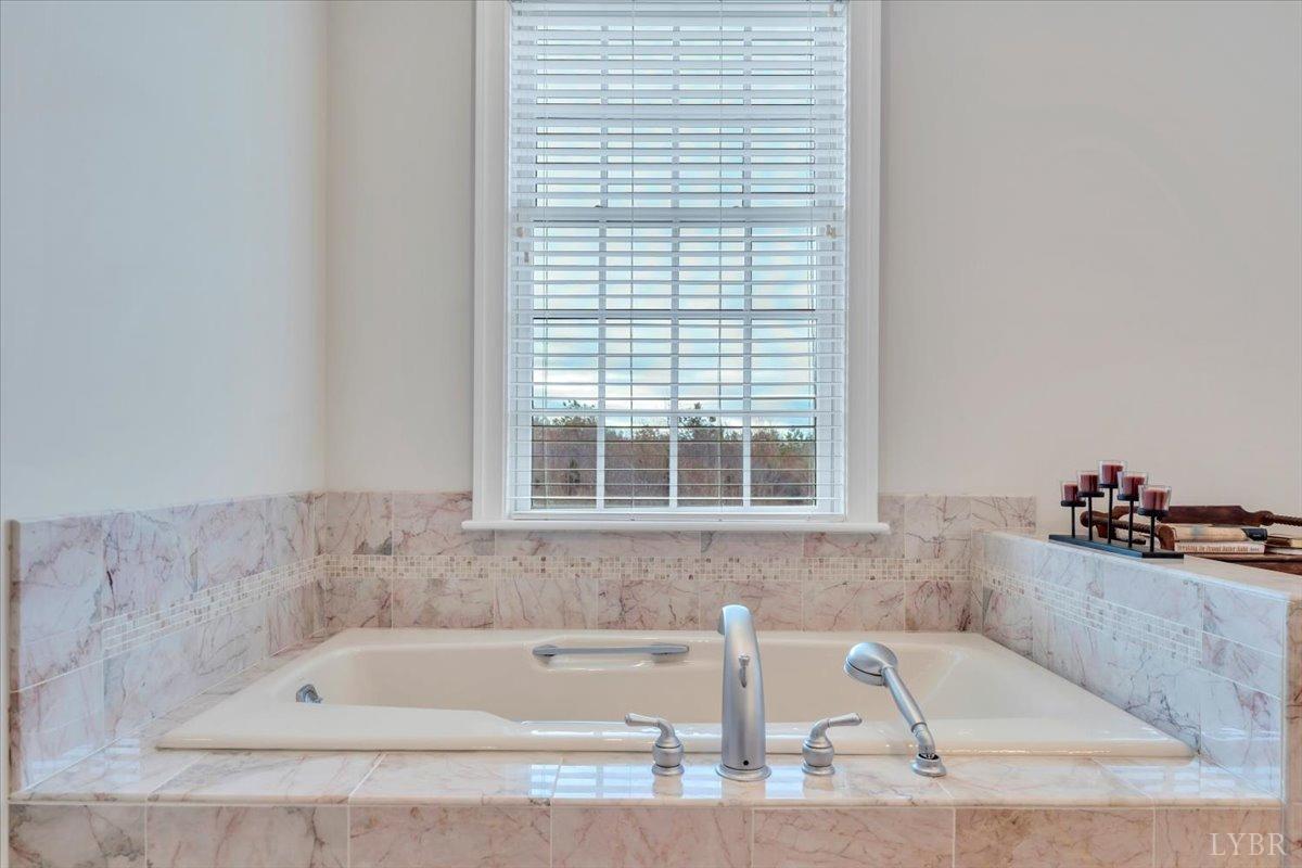 Goode, Virginia 24556, United States, 4 Bedrooms Bedrooms, ,5 BathroomsBathrooms,Residential,Pending,133757