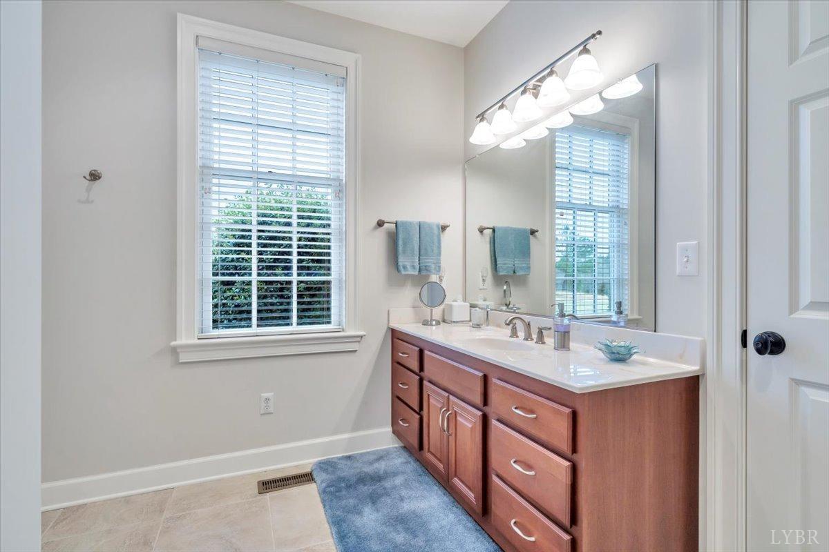 Goode, Virginia 24556, United States, 4 Bedrooms Bedrooms, ,5 BathroomsBathrooms,Residential,Pending,133757