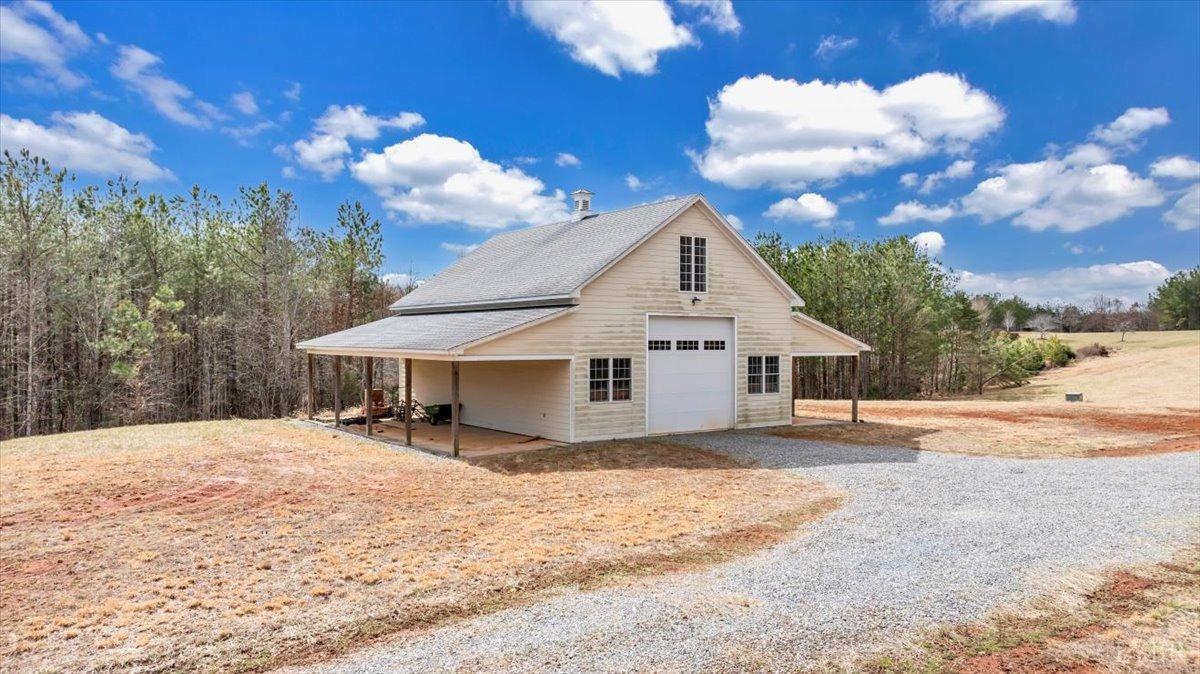 Goode, Virginia 24556, United States, 4 Bedrooms Bedrooms, ,5 BathroomsBathrooms,Residential,Pending,133757