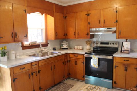 Tiny photo for 305 Eldon Road, Appomattox, VA 24522 (MLS # 363102)