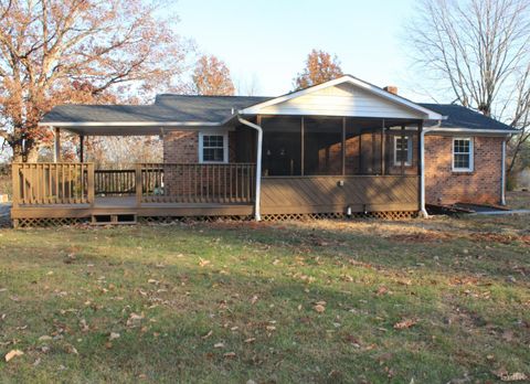 Tiny photo for 305 Eldon Road, Appomattox, VA 24522 (MLS # 363102)