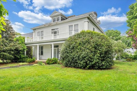 Tiny photo for 2106 Rivermont Avenue, Lynchburg, VA 24503 (MLS # 366682)