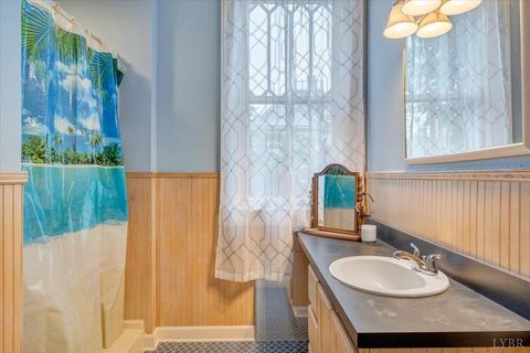 Tiny photo for 2106 Rivermont Avenue, Lynchburg, VA 24503 (MLS # 366682)