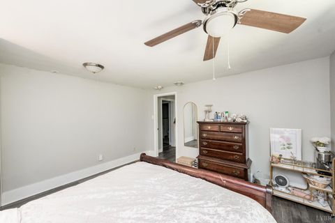 Tiny photo for 3209 Memorial Avenue, Lynchburg, VA 24501 (MLS # 365818)