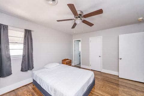 Tiny photo for 3209 Memorial Avenue, Lynchburg, VA 24501 (MLS # 365818)