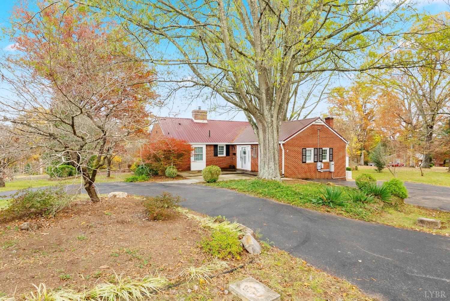 2215 Beverly Heights Hts, Altavista, Virginia image 25