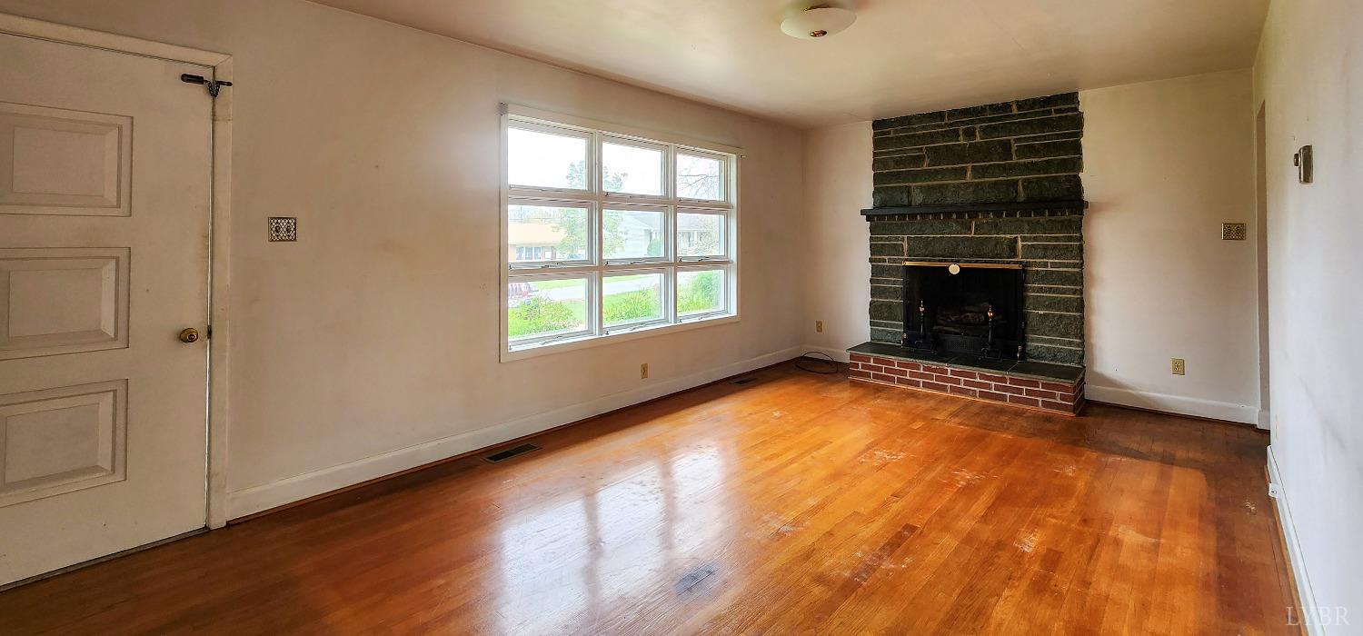 148 Mountain Peak Drive, Lynchburg, Virginia image 5