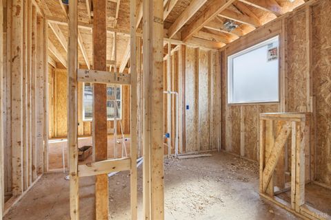 Tiny photo for 8 Wingfield Drive, Goode, VA 24556 (MLS # 364318)