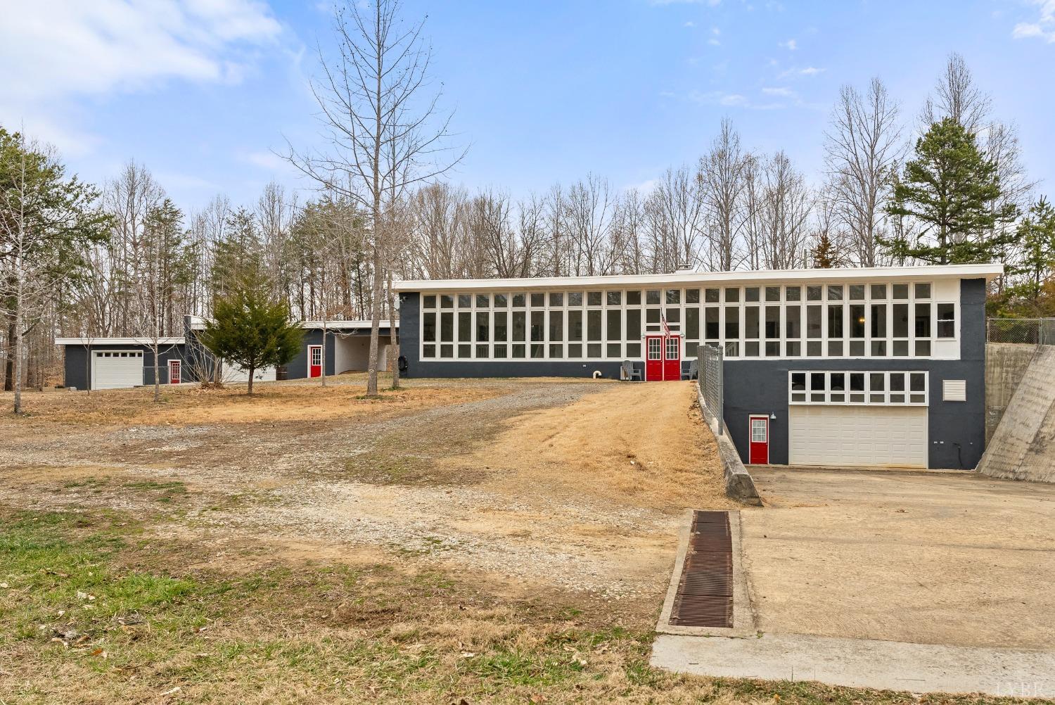 3405 Red House Rd Rd, Phenix, Virginia image 2