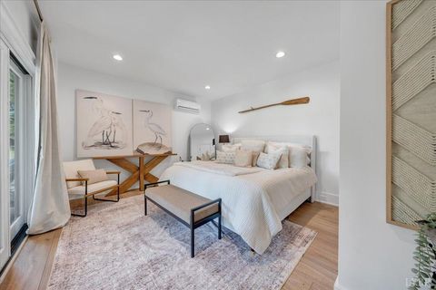 Tiny photo for 16358 Moneta Road, Moneta, VA 24121 (MLS # 364906)