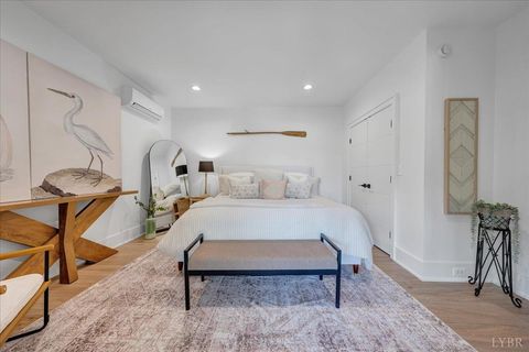 Tiny photo for 16358 Moneta Road, Moneta, VA 24121 (MLS # 364906)