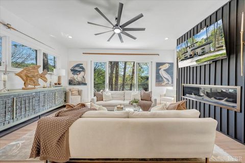 Tiny photo for 16358 Moneta Road, Moneta, VA 24121 (MLS # 364906)