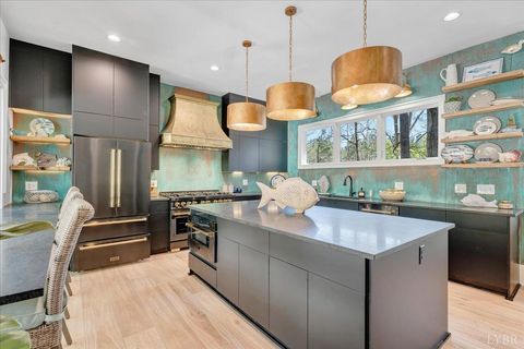 Tiny photo for 16358 Moneta Road, Moneta, VA 24121 (MLS # 364906)