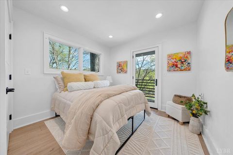 Tiny photo for 16358 Moneta Road, Moneta, VA 24121 (MLS # 364906)