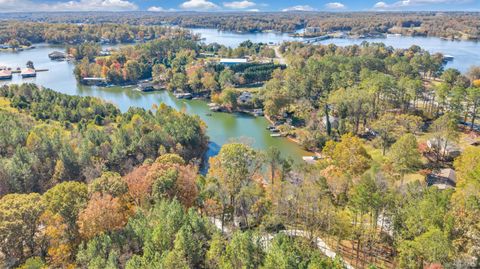 Tiny photo for 16358 Moneta Road, Moneta, VA 24121 (MLS # 364906)