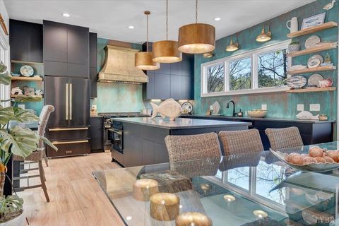 Tiny photo for 16358 Moneta Road, Moneta, VA 24121 (MLS # 364906)