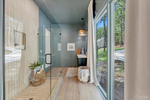 Tiny photo for 16358 Moneta Road, Moneta, VA 24121 (MLS # 364906)