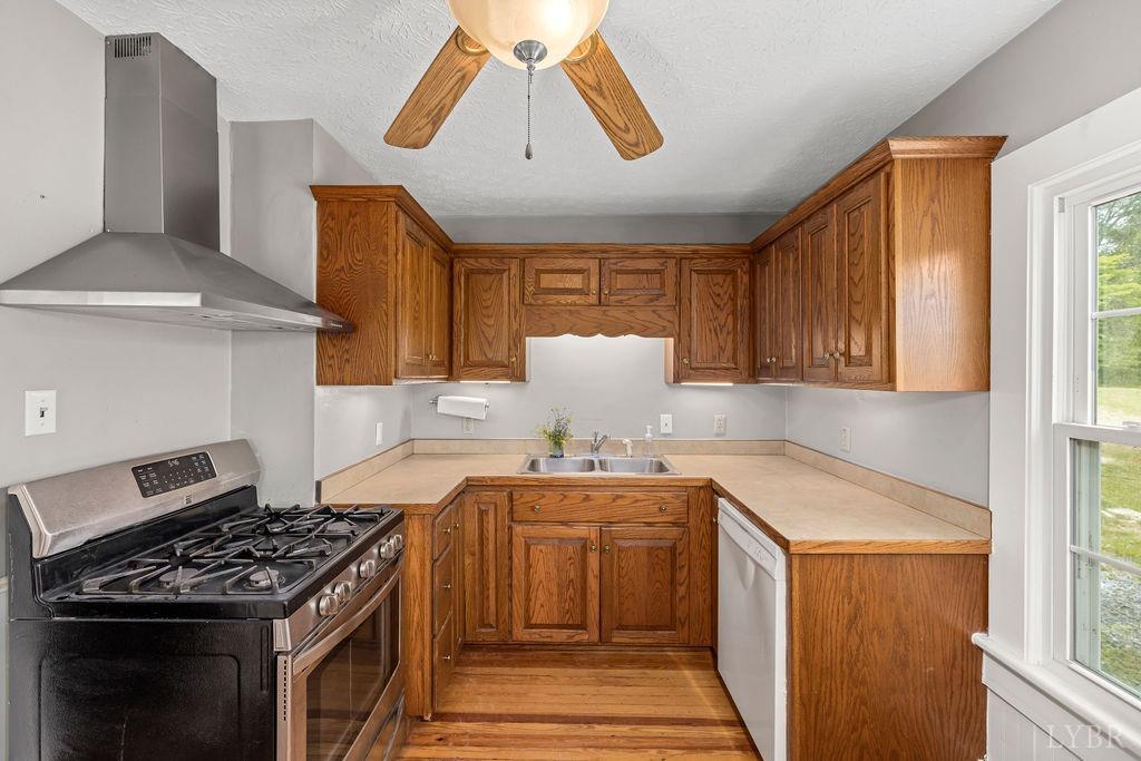 184 Younger Drive, Madison Heights, Virginia image 10
