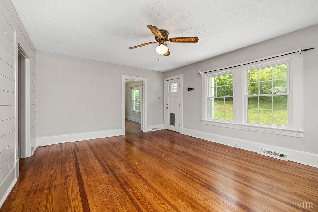 184 Younger Drive, Madison Heights, Virginia image 4