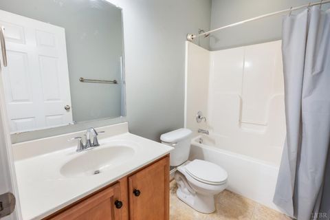 Tiny photo for 205 Capital Street #108, Lynchburg, VA 24502 (MLS # 362806)
