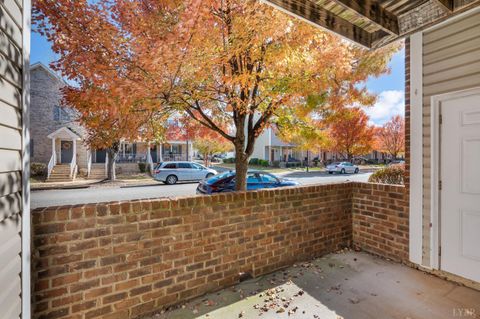 Tiny photo for 205 Capital Street #108, Lynchburg, VA 24502 (MLS # 362806)