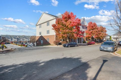 Tiny photo for 205 Capital Street #108, Lynchburg, VA 24502 (MLS # 362806)