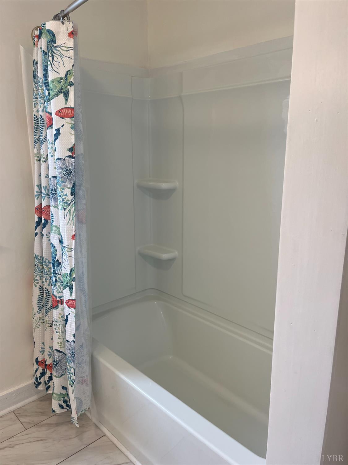 Lynchburg, Virginia 24501, United States, 2 Bedrooms Bedrooms, ,1 BathroomBathrooms,Residential,Active,158235