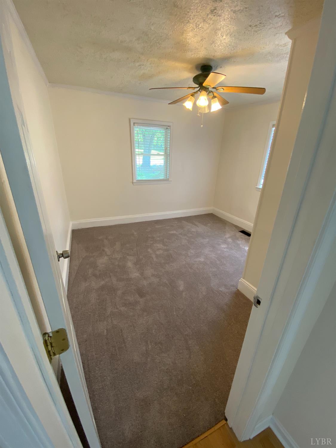 Lynchburg, Virginia 24501, United States, 2 Bedrooms Bedrooms, ,1 BathroomBathrooms,Residential,Active,158235