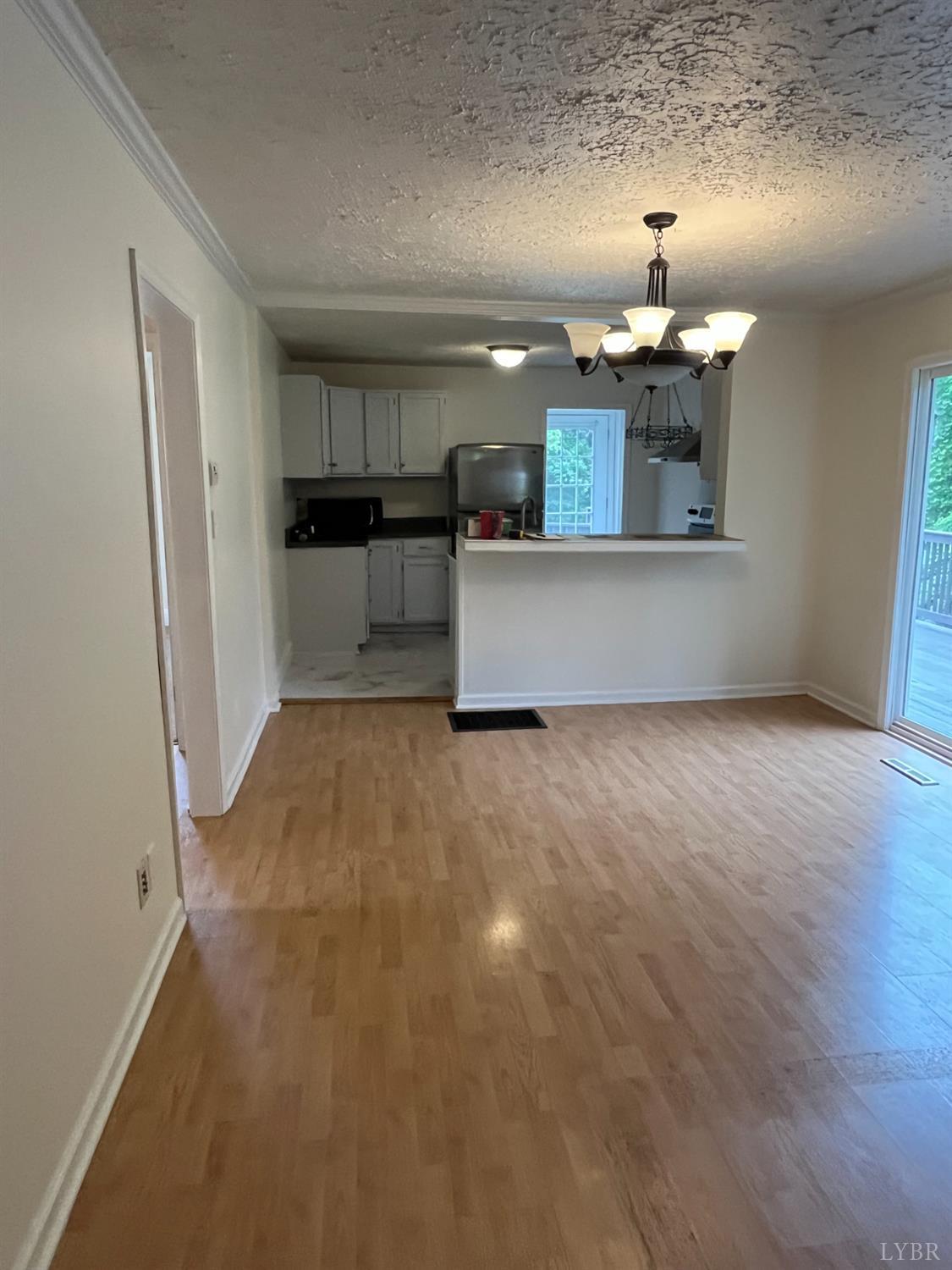 Lynchburg, Virginia 24501, United States, 2 Bedrooms Bedrooms, ,1 BathroomBathrooms,Residential,Active,158235