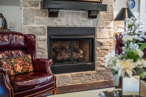 Tiny photo for 1010 Coles Court, Forest, VA 24551 (MLS # 363760)