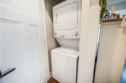 Tiny photo for 1010 Coles Court, Forest, VA 24551 (MLS # 363760)