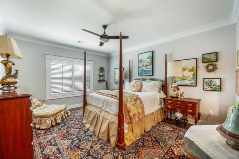 Tiny photo for 1010 Coles Court, Forest, VA 24551 (MLS # 363760)