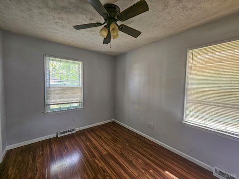 Tiny photo for 138 West Bethel Drive, Madison Heights, VA 24572 (MLS # 366693)