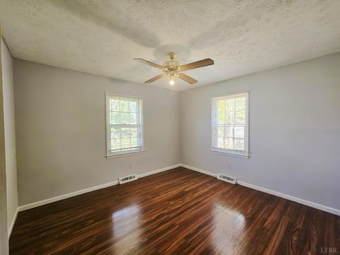 Tiny photo for 138 West Bethel Drive, Madison Heights, VA 24572 (MLS # 366693)