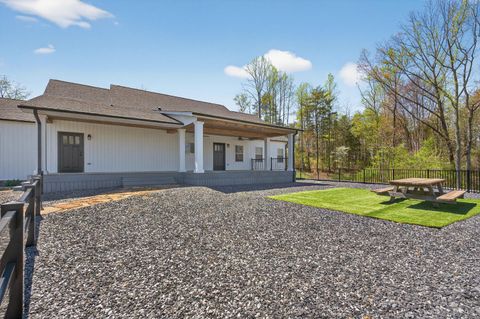 Tiny photo for 3162 OAK HILL RD Rd, Buckingham, VA 23921 (MLS # 365615)