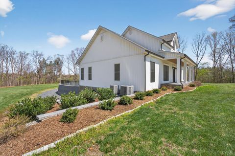 Tiny photo for 3162 OAK HILL RD Rd, Buckingham, VA 23921 (MLS # 365615)
