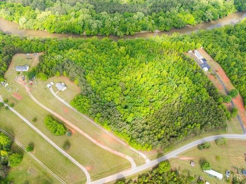 Tiny photo for 2453 Easome Road, Hurt, VA 24563 (MLS # 365237)