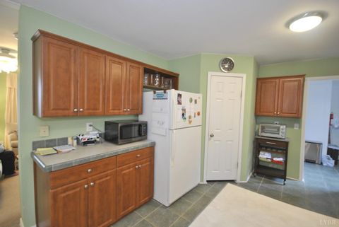 Tiny photo for 2453 Easome Road, Hurt, VA 24563 (MLS # 365237)